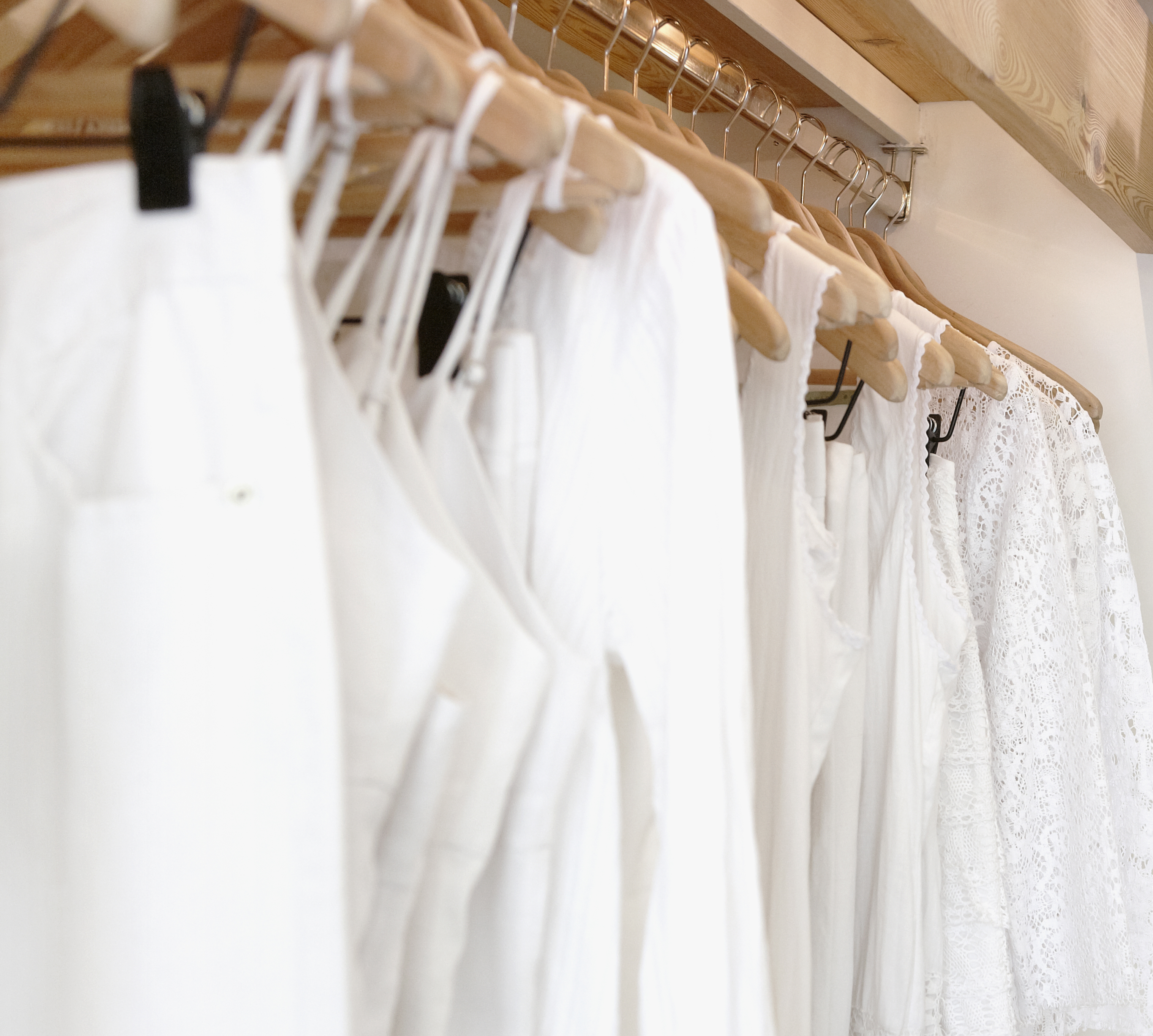 Dicas para clarear ou tirar manchas de roupas brancas Villefort